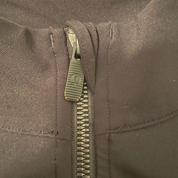 Lululemon Sleek Essentials Jacket - Picture 5 of 6